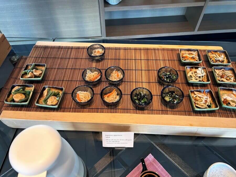 インターコンチネンタル東京のラウンジの朝食の和食